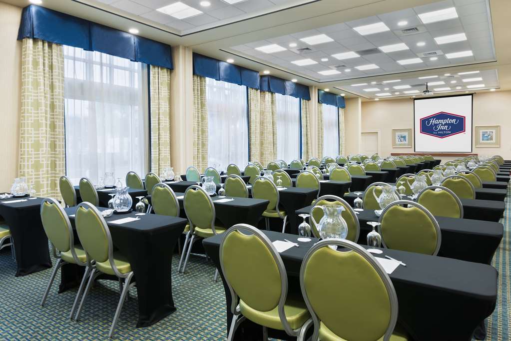 Hampton Inn & Suites Orlando Airport At Gateway Village Facilities photo